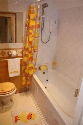 Robertsbridge Retreat At Cornhill Self Catering Apartments Oda fotoğraf
